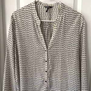 Daisy Fuentes Silky blouse with buttons